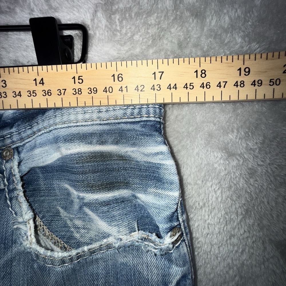 BKE Jeans Mens 34x30 Tyler Bootcut Distressed Whiskered Western Cowboy Buckle - Picture 8 of 16
